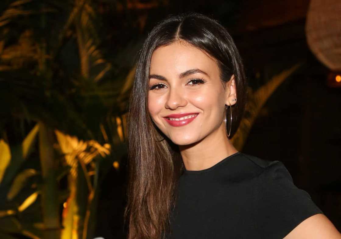 Rising Brunette Actresses in Their 20s: Young Talent You Should Know (2025)